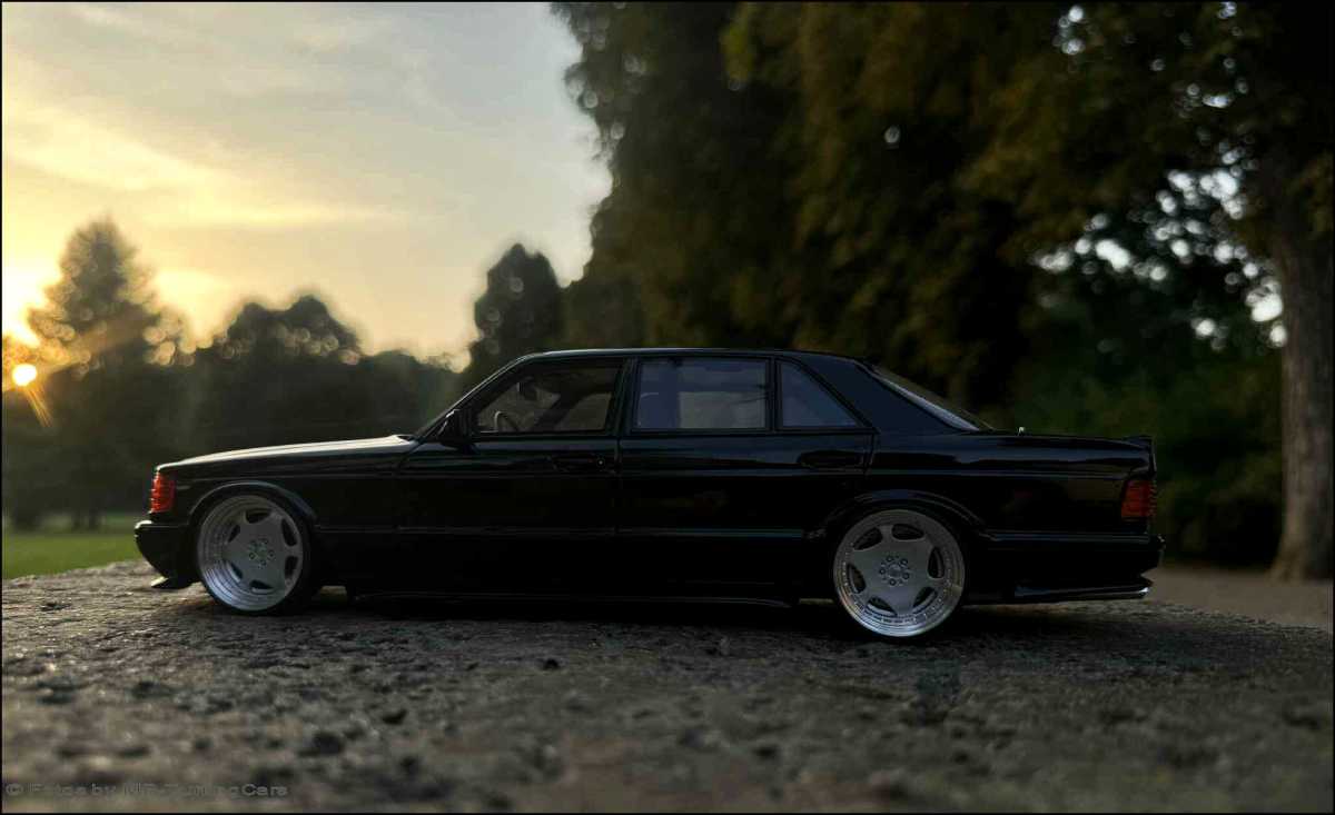 1:18 MERCEDES BENZ 560 SEL AMG - Schwarz Metallic Edition mit OVP
